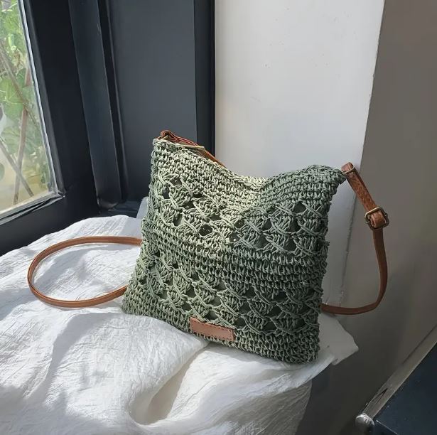 Chic Summer Straw Crossbody Lightweight Bag