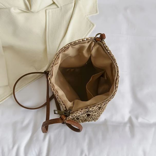 Chic Summer Straw Crossbody Lightweight Bag