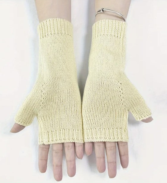 Flower Swallow Embroidered Gloves