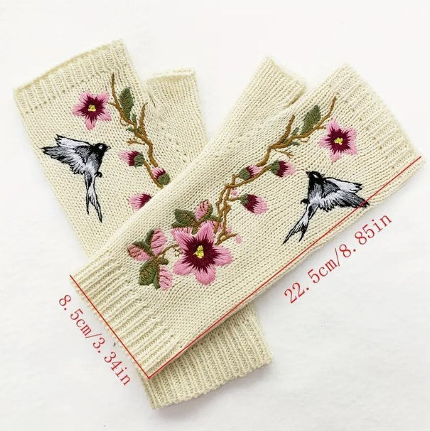 Flower Swallow Embroidered Gloves