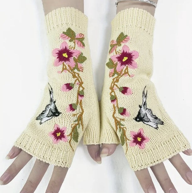 Flower Swallow Embroidered Gloves